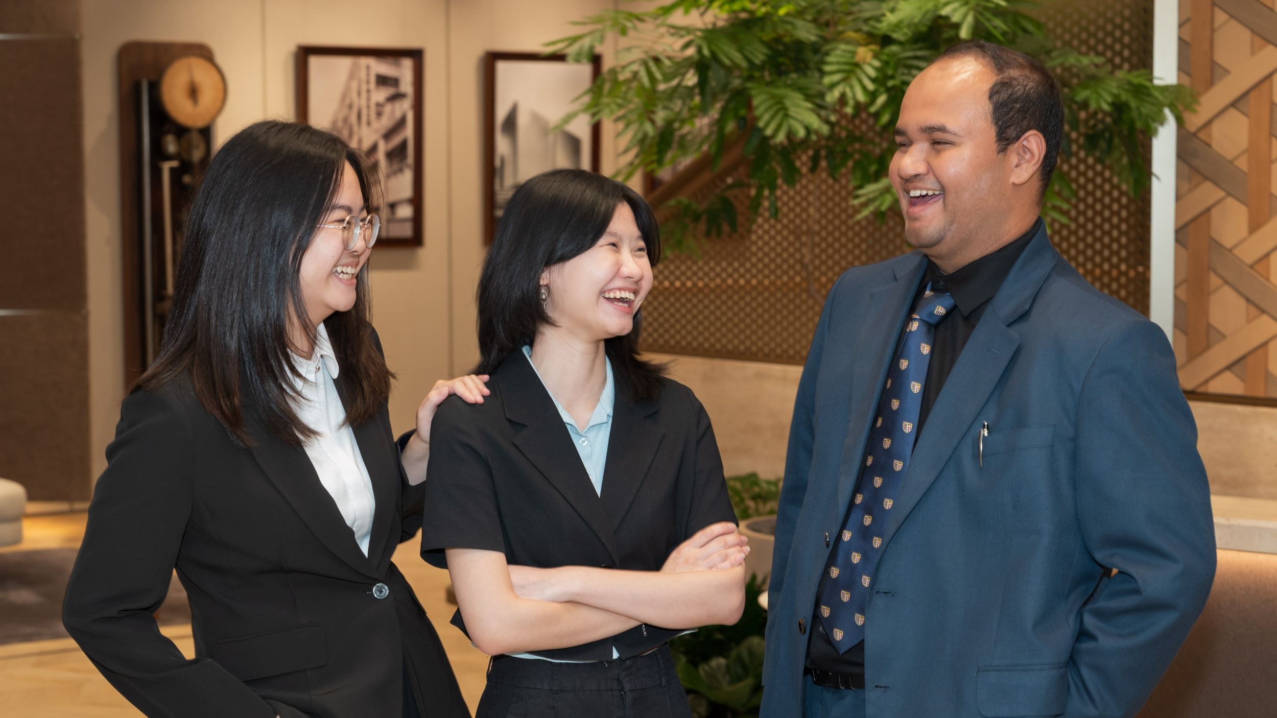 Hong Kong Life Sciences Scholarship Awards: Sowing Today, Cultivating Future Leaders Tomorrow